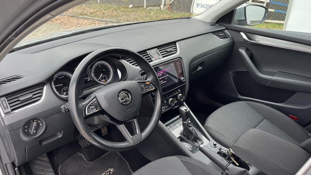 OB199V00691_18.webp_OCTAVIA Style 1.6 TDI 85 kW automat, DPH