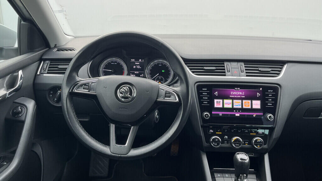 OB199V00691_21.webp_OCTAVIA Style 1.6 TDI 85 kW automat, DPH