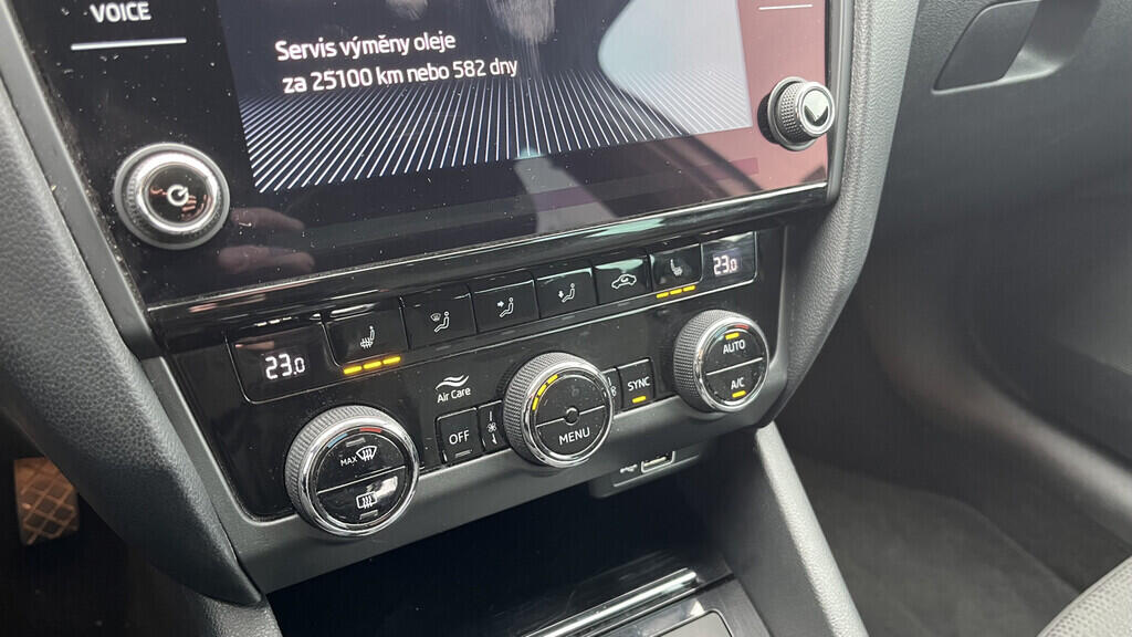 OB199V00691_25.webp_OCTAVIA Style 1.6 TDI 85 kW automat, DPH