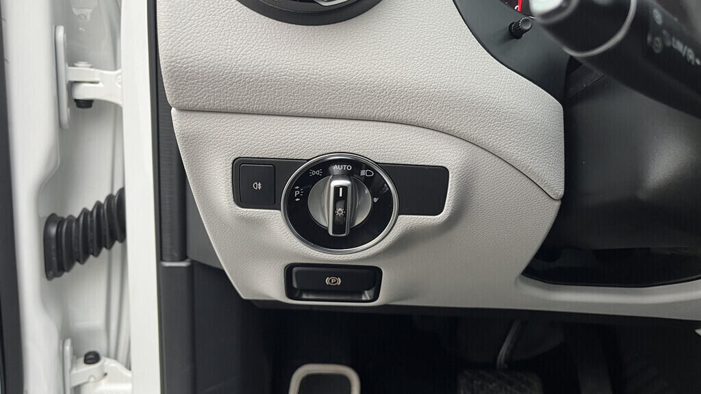 OB199V00692_22.webp_GLA  2.0  135 kW automat, DPH