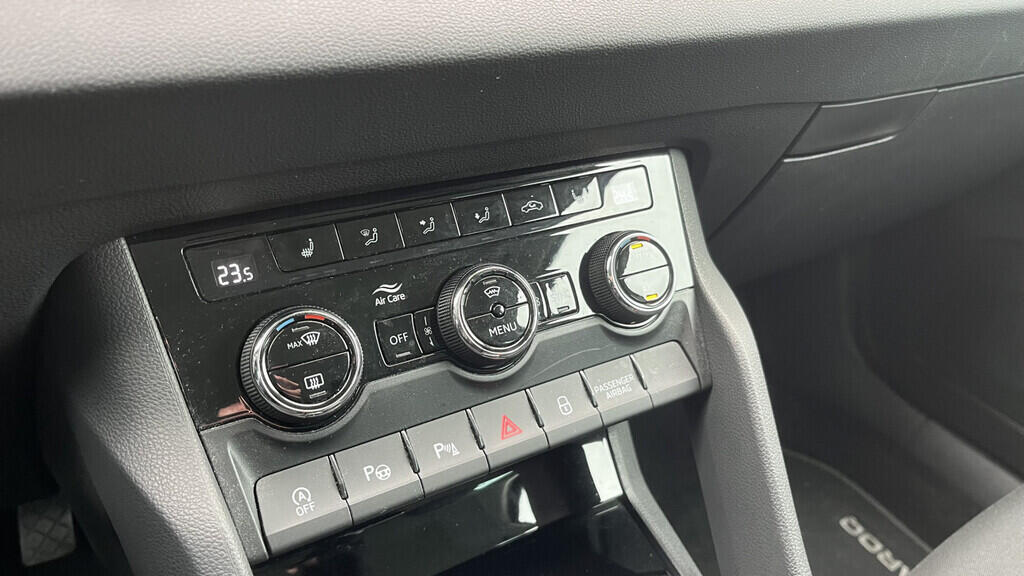 OB199V00695_27.webp_KAROQ  1.5 TSI 110 kW automat