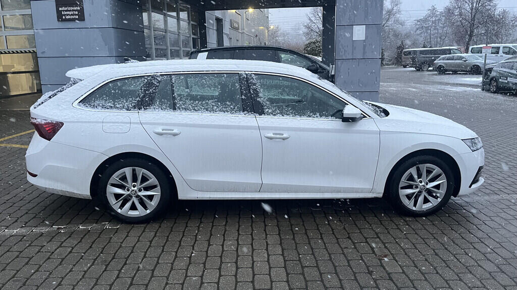 OB199V00699_12.webp_OCTAVIA Style 2.0 TDI 85 kW manuál, DPH