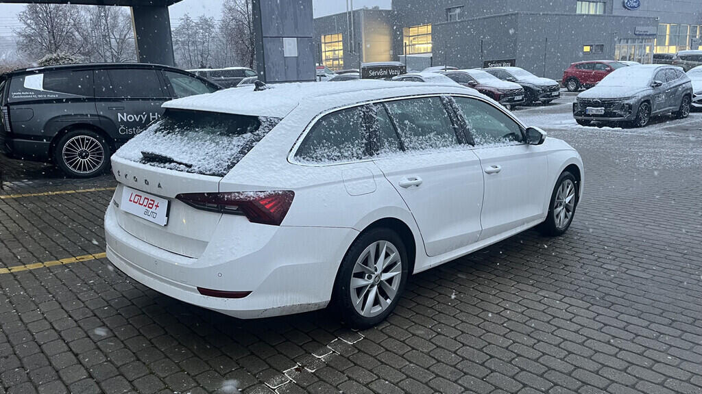 OB199V00700_11.webp_OCTAVIA Style 2.0 TDI 85 kW manuál, DPH