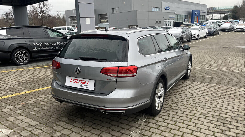 OB199V00701_11.webp_PASSAT ALLTRACK 2.0 TDI 140 kW automat, DPH