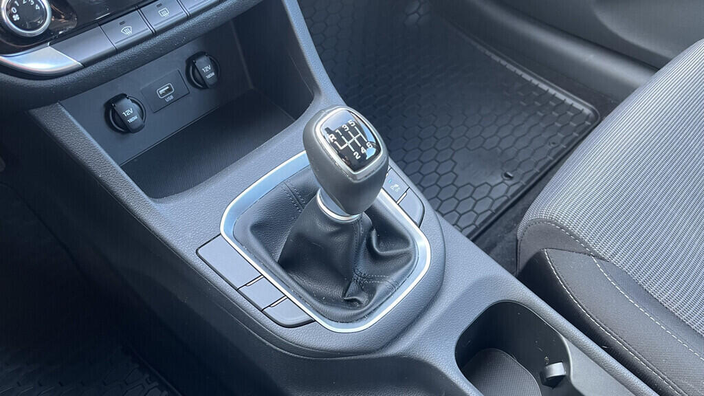 OB199V00702_27.webp_I30 Comfort 1.0  88 kW manuál