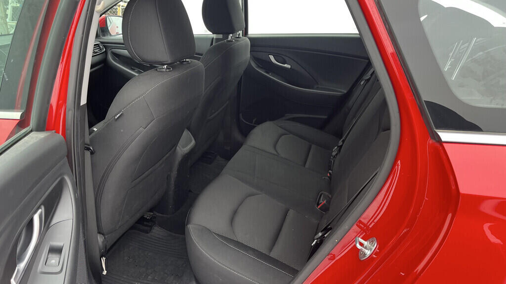 OB199V00703_29.webp_I30 Style Nav 1.4  103 kW manuál