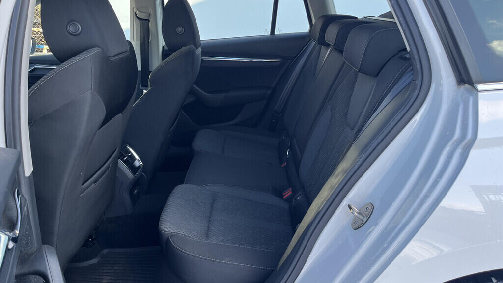 OB199V00704_26.webp_OCTAVIA Style 2.0 TDI 85 kW manuál, DPH