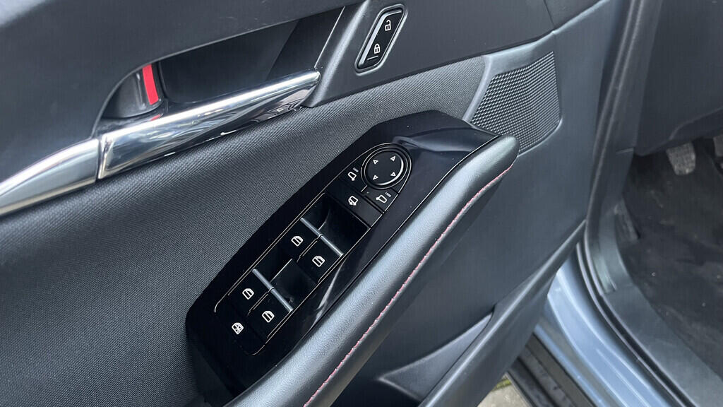 OB199V00707_21.webp_CX-30  2.0 Skyactive 110 kW manuál