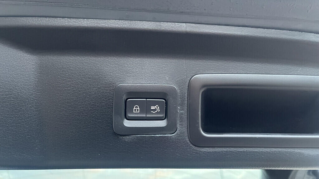 OB199V00707_31.webp_CX-30  2.0 Skyactive 110 kW manuál