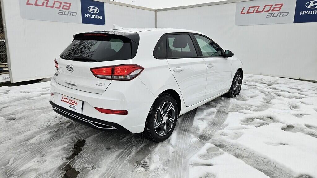 OB199V00709_11.webp_I30 Family Comfort 1.5 TSI 81 kW manuál