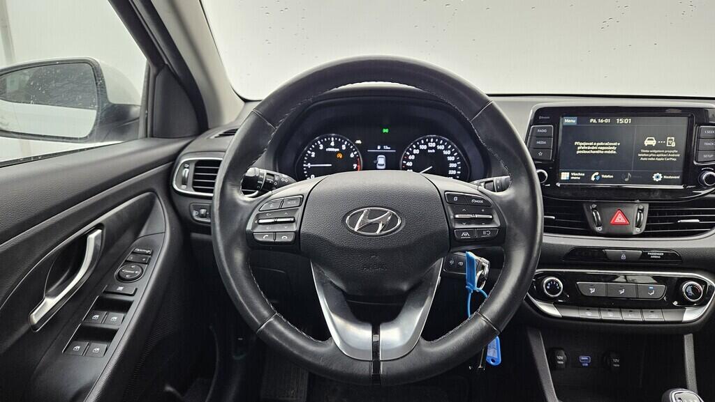 OB199V00709_23.webp_I30 Family Comfort 1.5 TSI 81 kW manuál