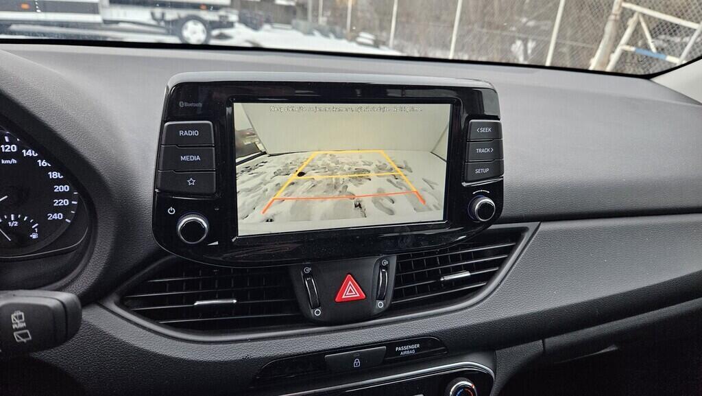 OB199V00709_26.webp_I30 Family Comfort 1.5 TSI 81 kW manuál