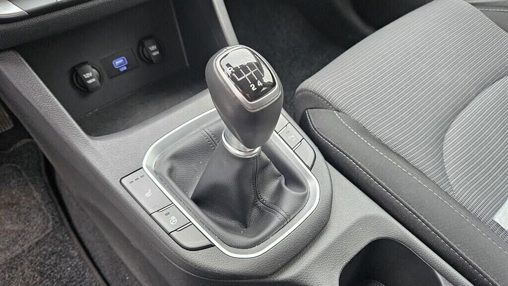 OB199V00709_28.webp_I30 Family Comfort 1.5 TSI 81 kW manuál