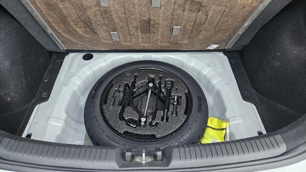 OB199V00709_31.webp_I30 Family Comfort 1.5 TSI 81 kW manuál