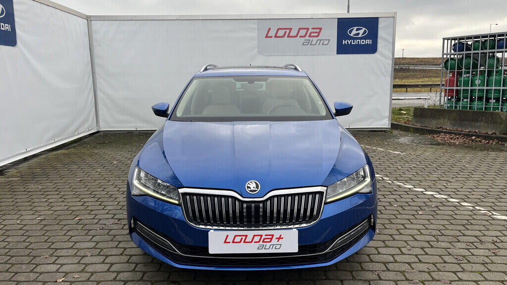 OB199V00712_13.webp_SUPERB Style Plus 2.0 TDI 110 kW manuál, DPH