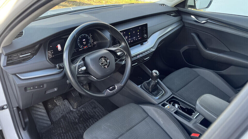 OB199V00713_19.webp_OCTAVIA Ambition 2.0 TDI 85 kW manuál, DPH