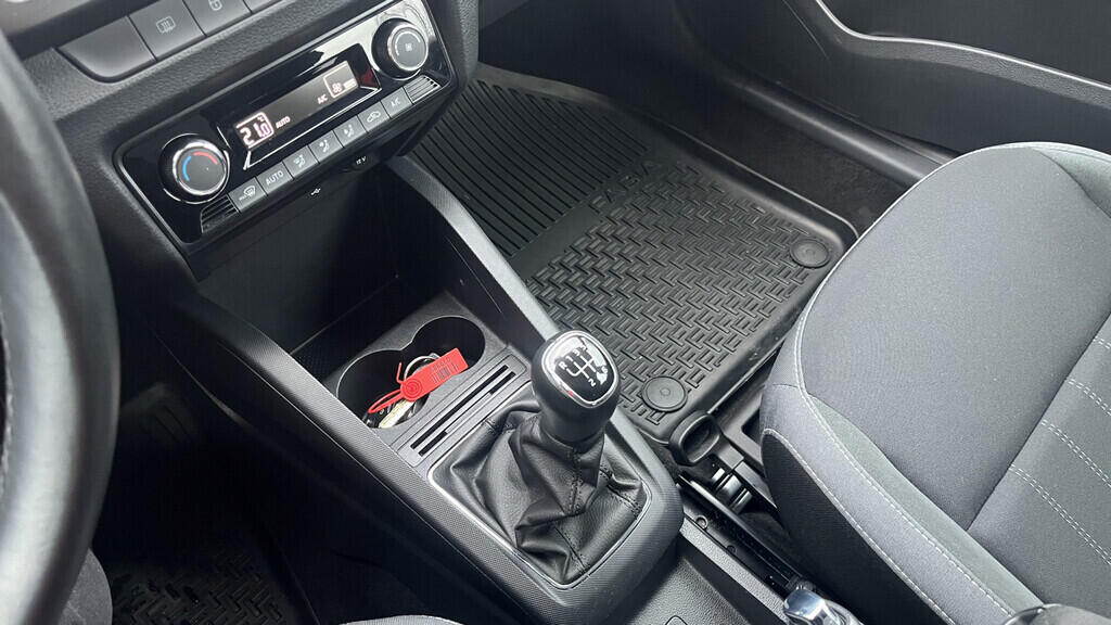 OB199V00715_29.webp_FABIA Style 1.0 TSI 81 kW manuál, DPH