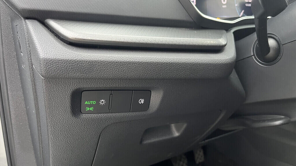 OB199V00721_22.webp_OCTAVIA Ambition 1.5 TSI 110 kW manuál, DPH