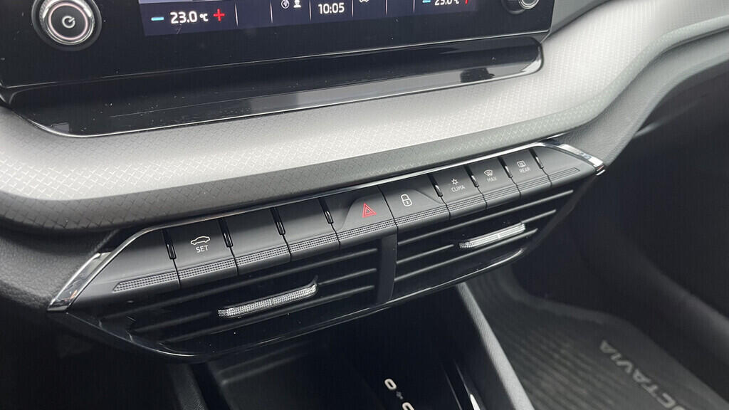 OB199V00721_29.webp_OCTAVIA Ambition 1.5 TSI 110 kW manuál, DPH