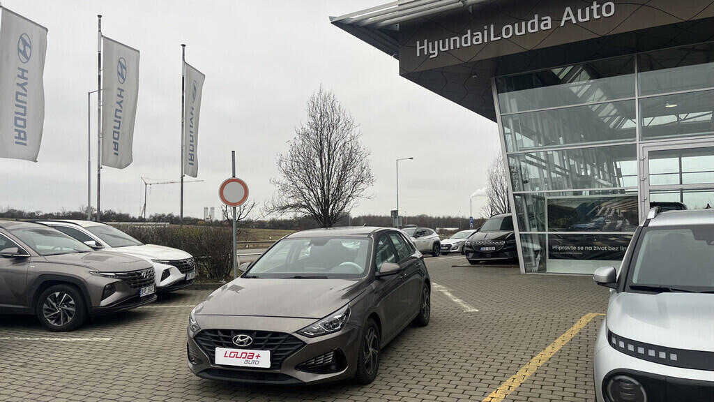 OB199V00723_10.webp_I30 Comfort  1.0 TSI 88 kW manuál