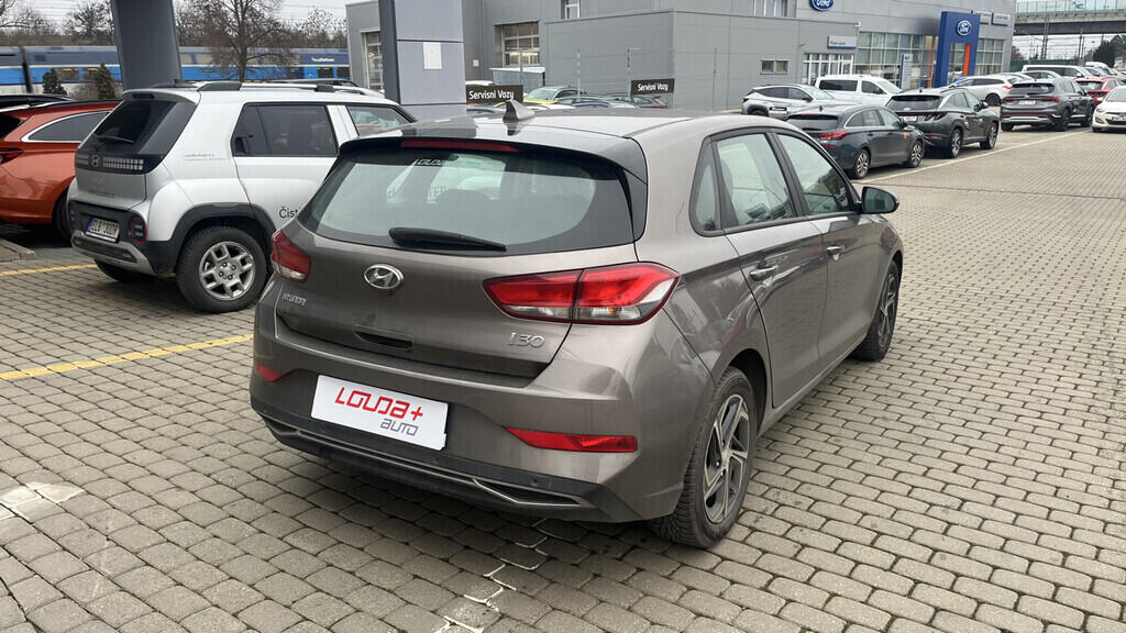 OB199V00723_11.webp_I30 Comfort  1.0 TSI 88 kW manuál