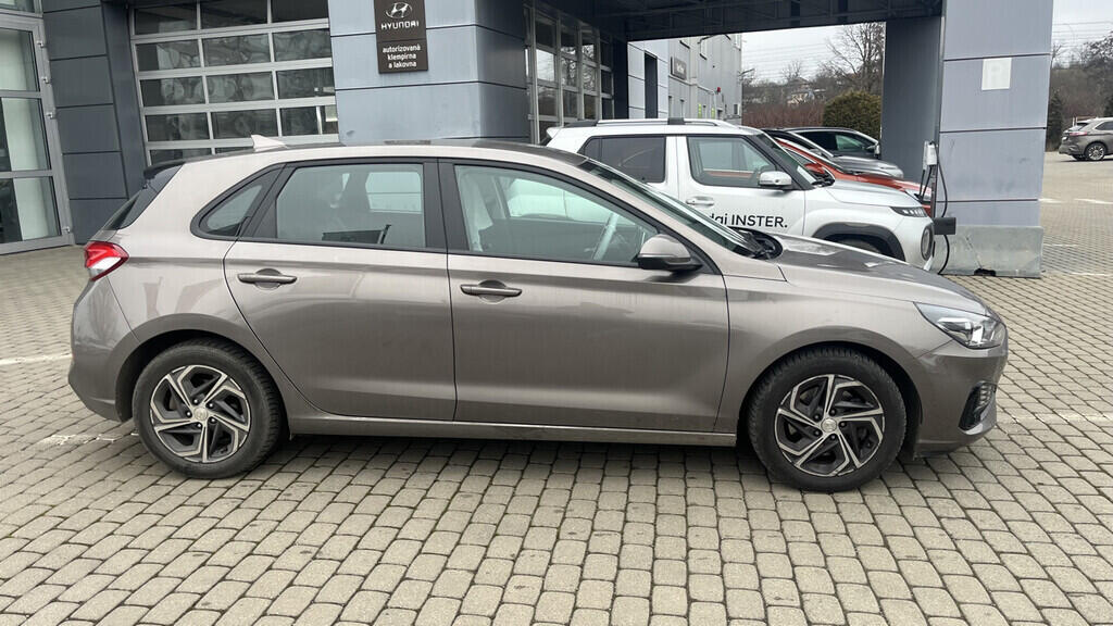 OB199V00723_12.webp_I30 Comfort  1.0 TSI 88 kW manuál