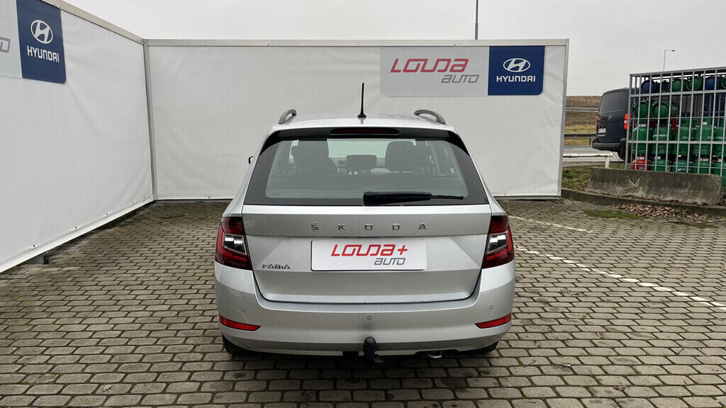 OB199V00724_17.webp_FABIA Style Plus 1.0 TSI 81 kW manuál, DPH