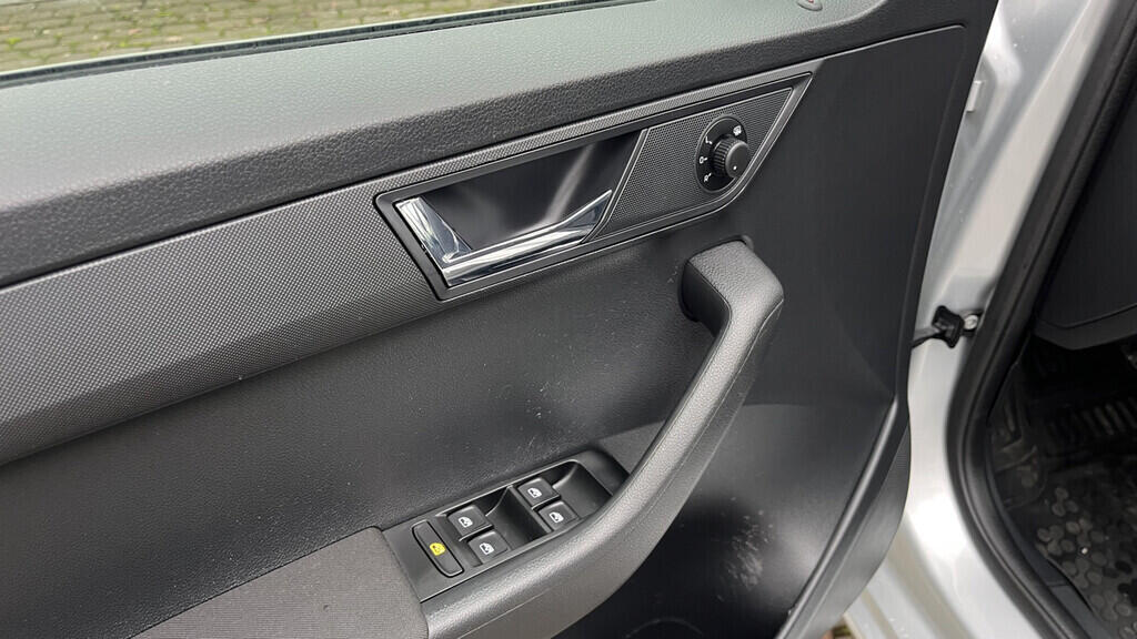 OB199V00724_21.webp_FABIA Style Plus 1.0 TSI 81 kW manuál, DPH