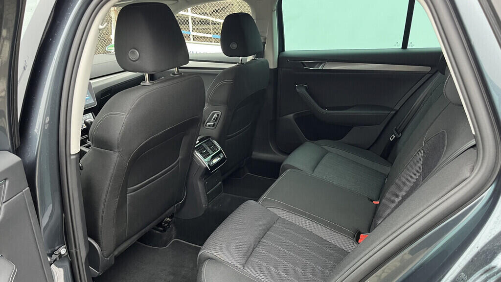 OB199V00727_30.webp_SUPERB Style 2.0 TDI 110 kW automat, DPH