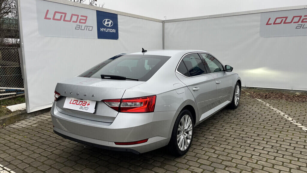 OB199V00728_11.webp_SUPERB Style 1.5 TSI 110 kW automat