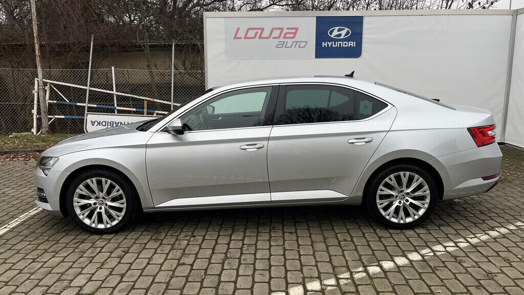 OB199V00728_12.webp_SUPERB Style 1.5 TSI 110 kW automat