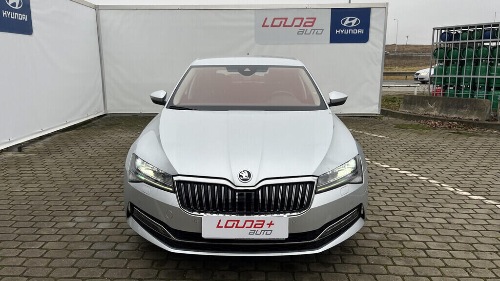 OB199V00728_13.webp_SUPERB Style 1.5 TSI 110 kW automat