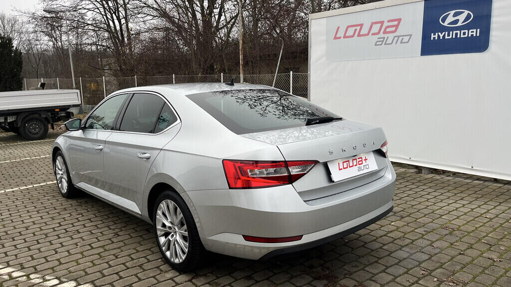 OB199V00728_15.webp_SUPERB Style 1.5 TSI 110 kW automat