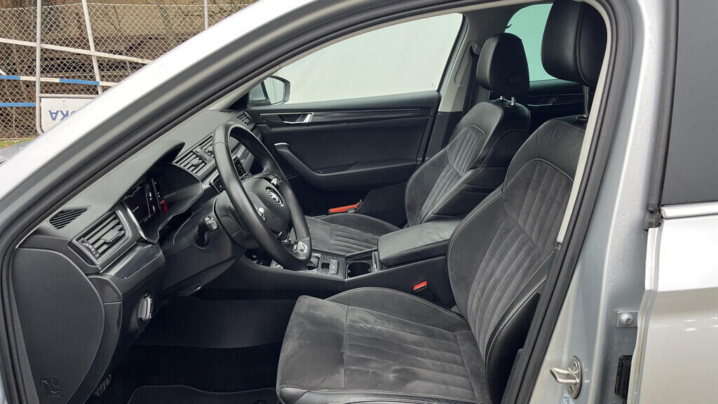 OB199V00728_20.webp_SUPERB Style 1.5 TSI 110 kW automat