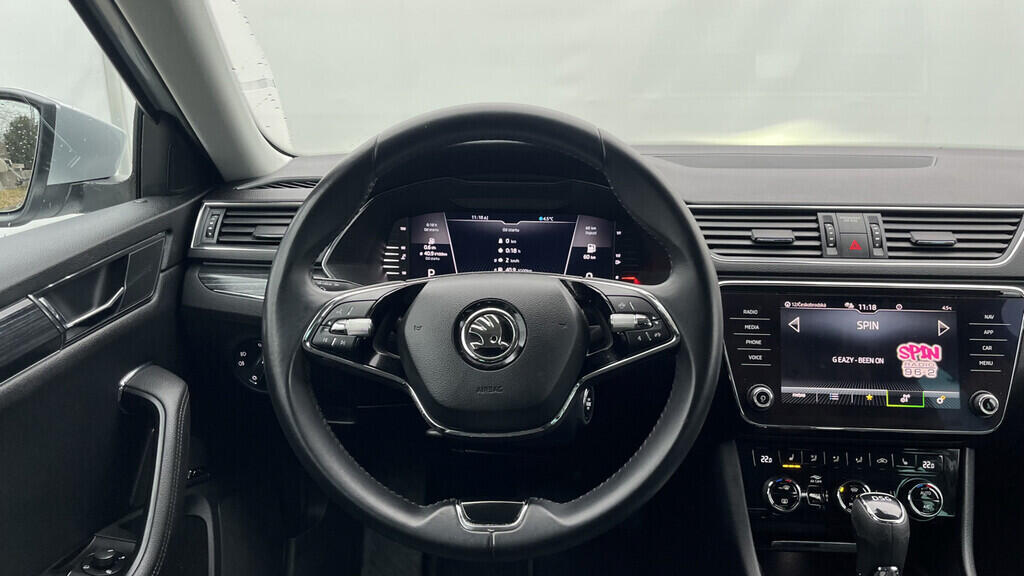 OB199V00728_24.webp_SUPERB Style 1.5 TSI 110 kW automat