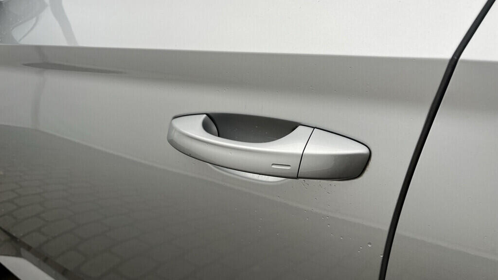 OB199V00728_35.webp_SUPERB Style 1.5 TSI 110 kW automat