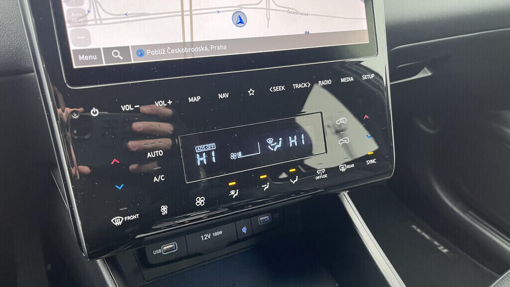 OB199V00731_28.webp_TUCSON Premium 1.6  132 kW automat, DPH