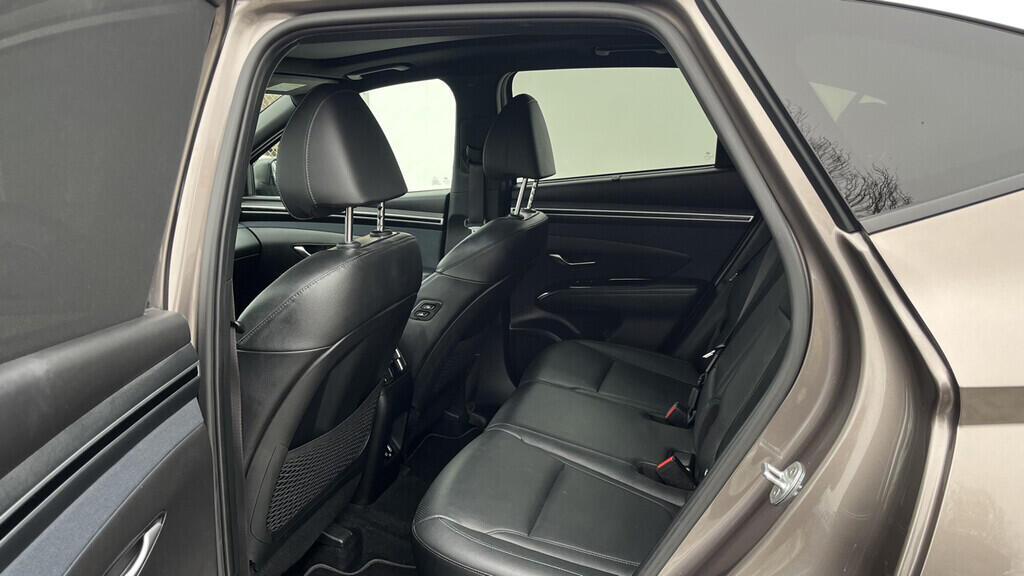 OB199V00731_30.webp_TUCSON Premium 1.6  132 kW automat, DPH