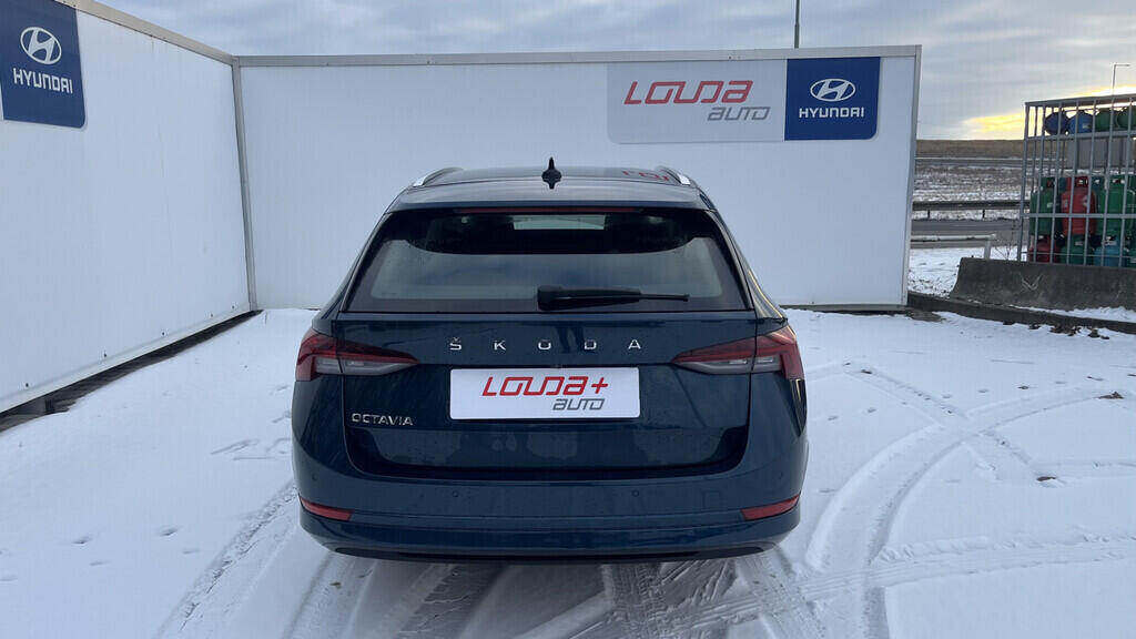 OB199V00733_17.webp_OCTAVIA Style Plus 2.0 TDI 85 kW manuál, DPH