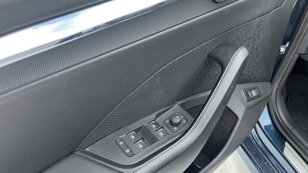 OB199V00733_20.webp_OCTAVIA Style Plus 2.0 TDI 85 kW manuál, DPH