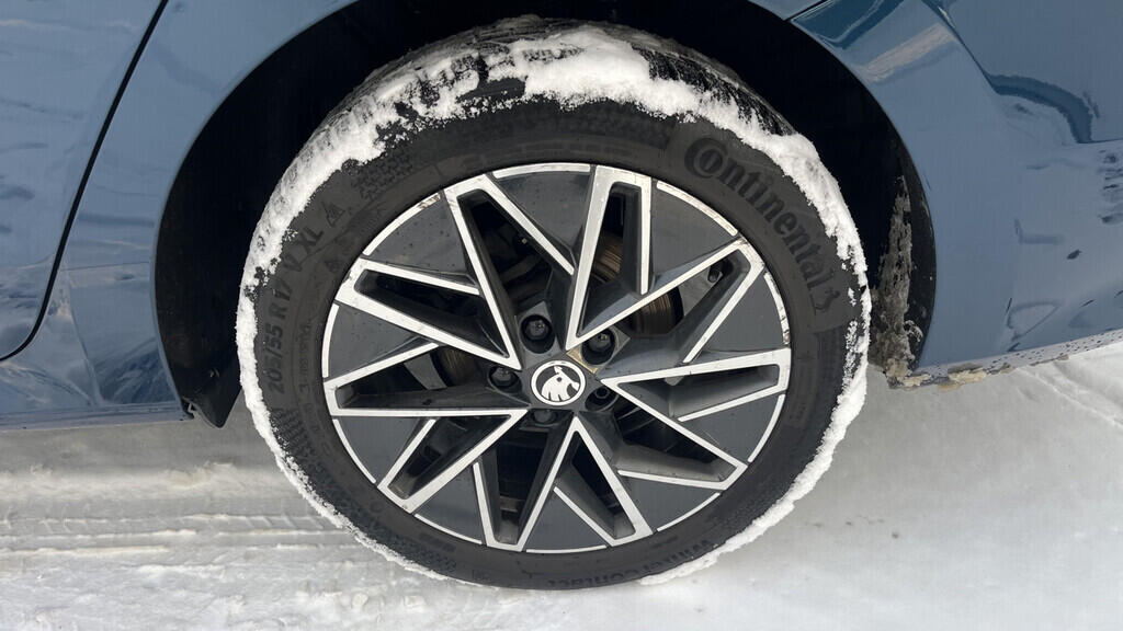 OB199V00733_35.webp_OCTAVIA Style Plus 2.0 TDI 85 kW manuál, DPH