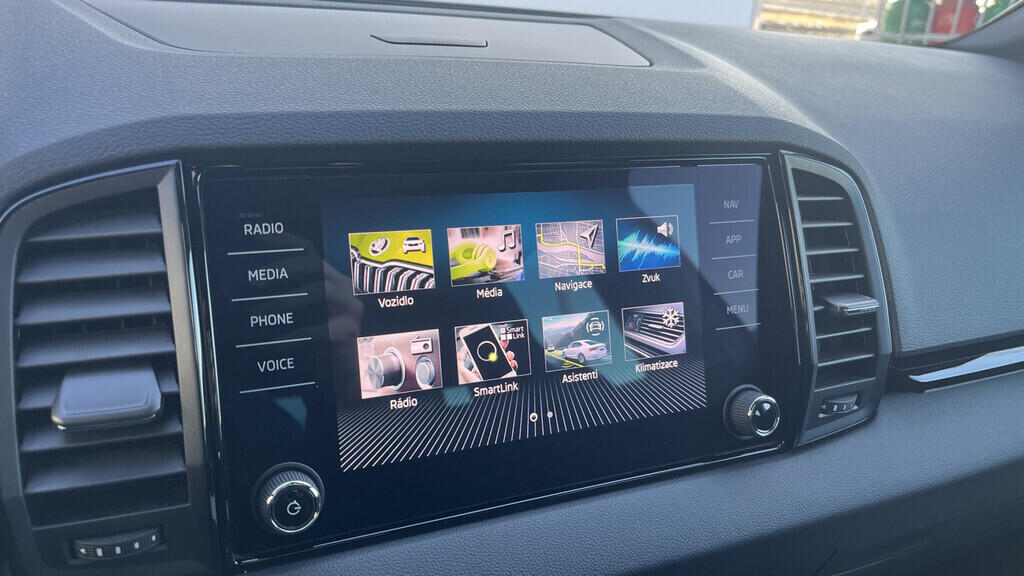 OB199V00735_24.webp_KAROQ SportLine 1.5 TSI 110 kW manuál, DPH