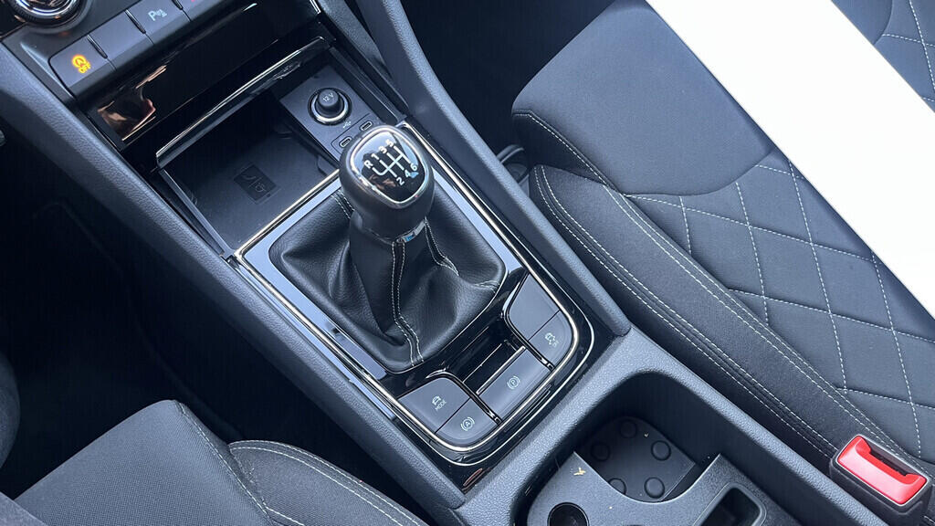 OB199V00735_29.webp_KAROQ SportLine 1.5 TSI 110 kW manuál, DPH