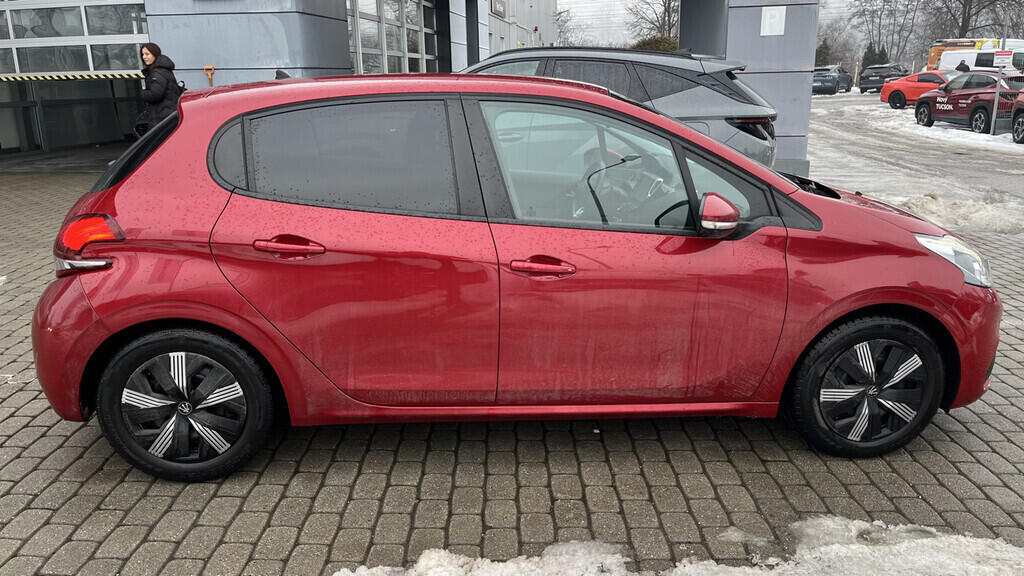 OB199V00741_12.webp_208  1.2 . 60 kW manuál