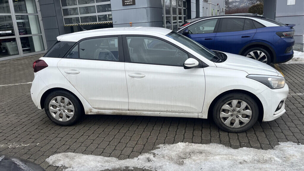 OB199V00742_12.webp_I20 Family + Club 1.2 . 55 kW manuál