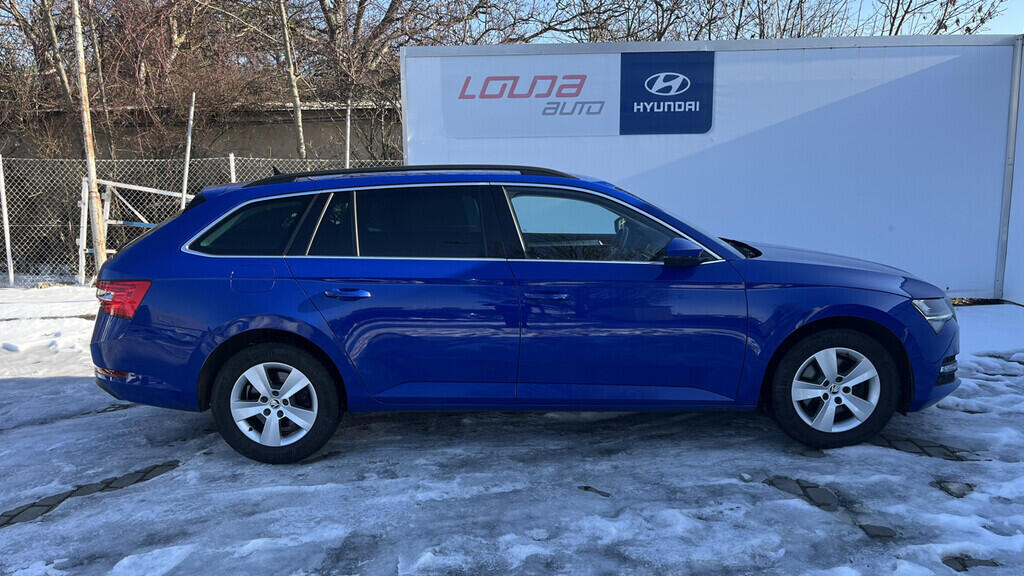 OB199V00743_16.webp_SUPERB Ambition 2.0 TDI 110 kW automat