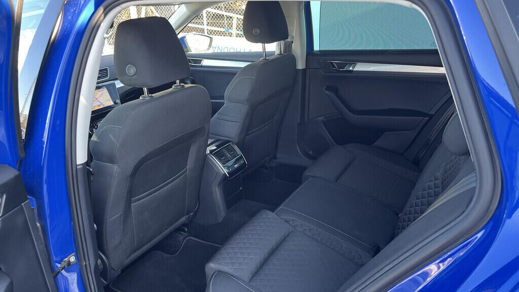 OB199V00743_28.webp_SUPERB Ambition 2.0 TDI 110 kW automat