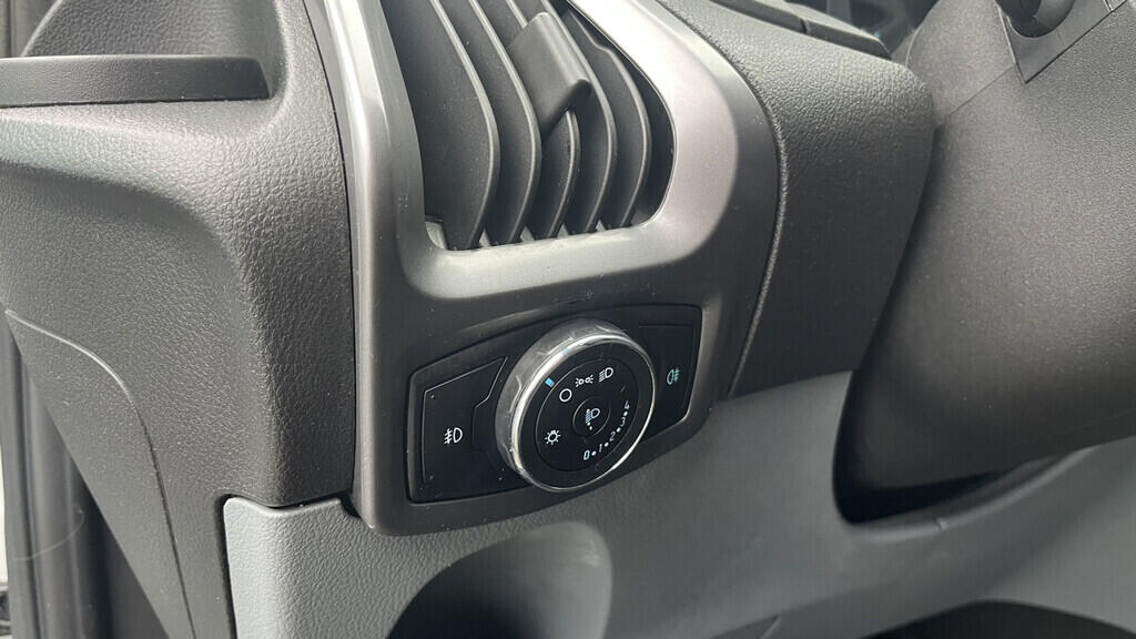 OB199V00744_22.webp_TRANSIT CUSTOM  2.2  74 kW manuál, DPH