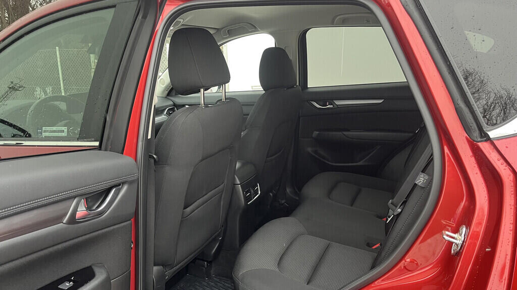 OB199V00745_29.webp_CX-5  2.0  121 kW manuál, DPH