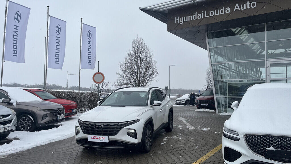 OB199V00746_10.webp_TUCSON Smart + Nav 1.6  110 kW manuál